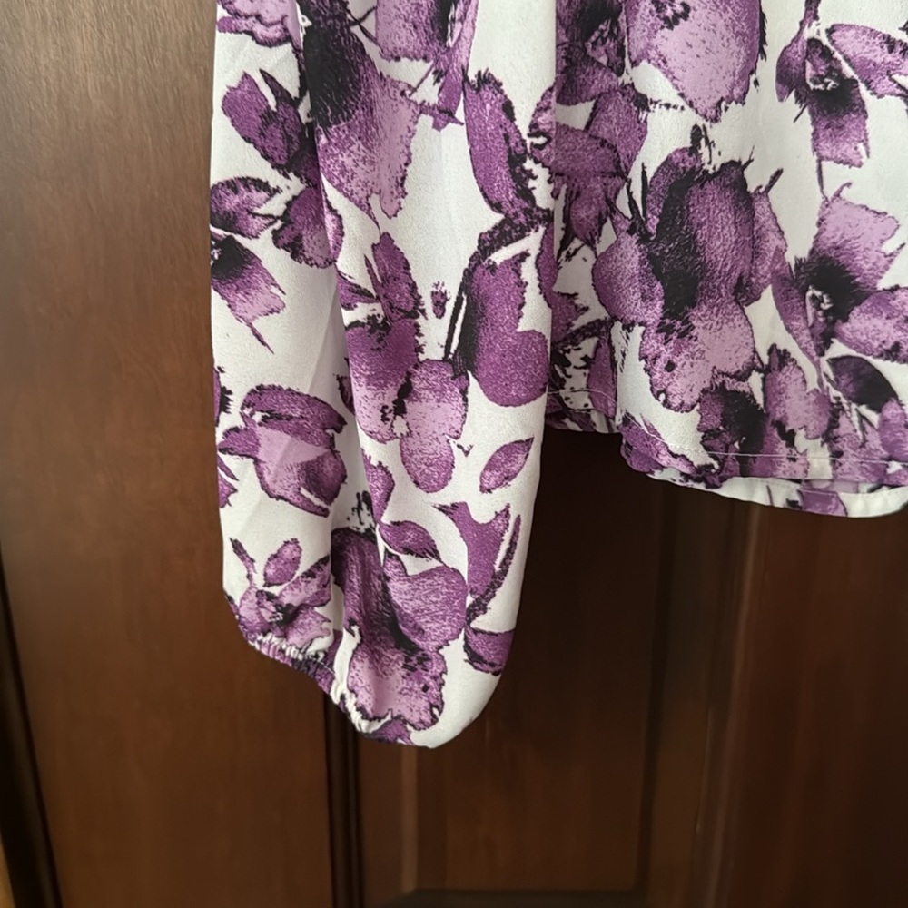 Charming Charlie Long Sleeve Cold Shoulder Top - Picture 3 of 9